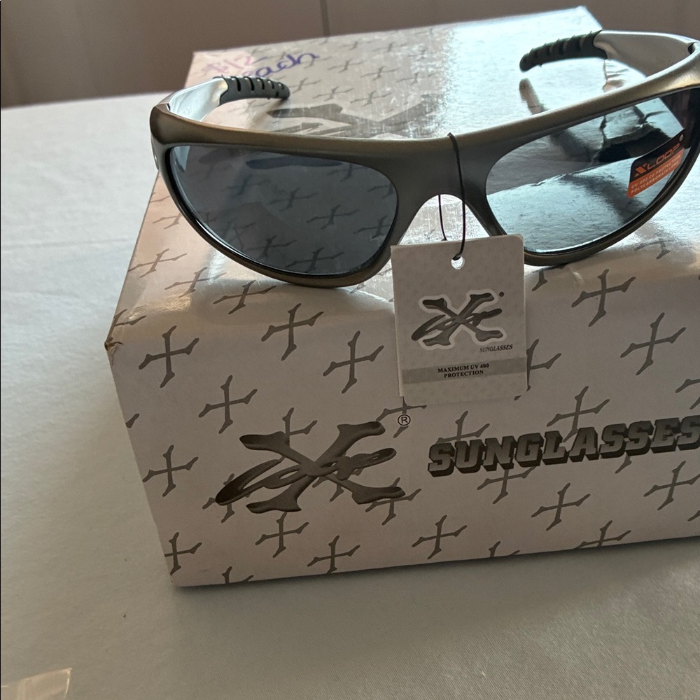 Xloop Men's Cycling Black Sunglasses UV 400 Lightweight